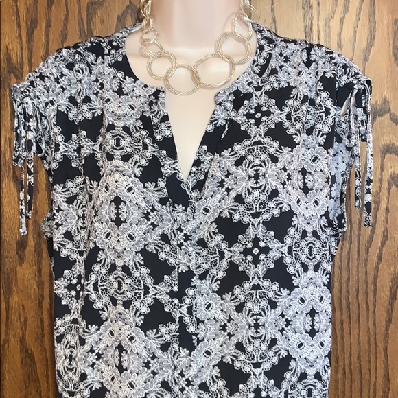 Worthington Tops - 🌹3/$25 NWOT Cap Sleeve Blouse - Worthington🌹